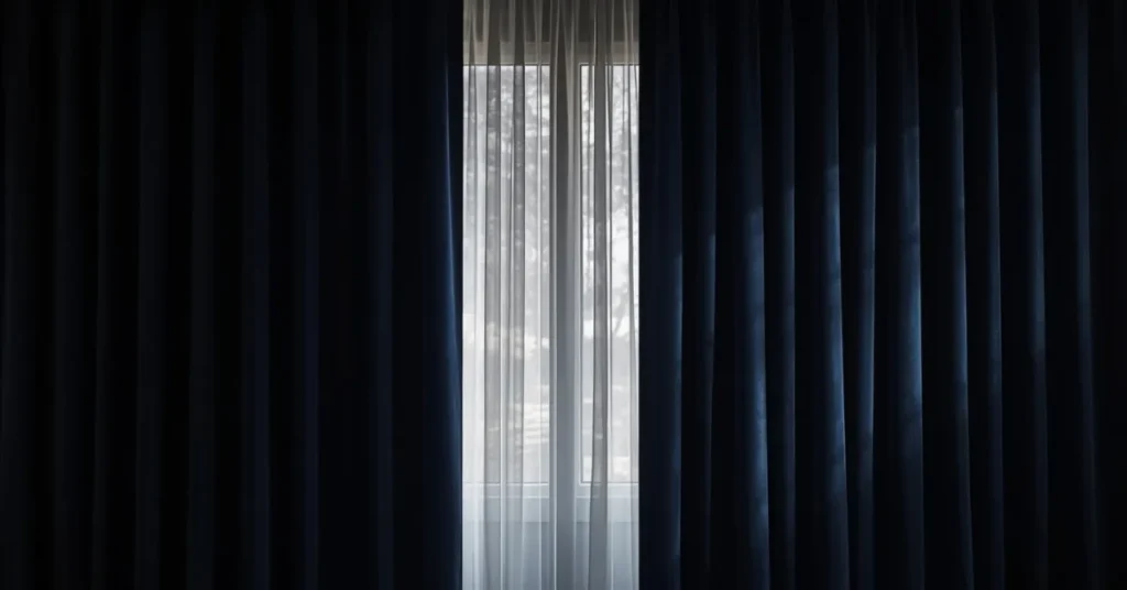 Blackout Curtains with Rich Fabric